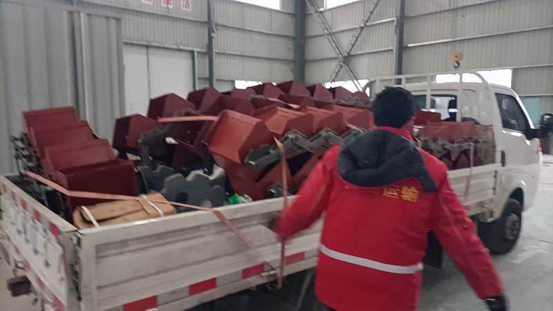 提升機(jī)備件發(fā)貨中